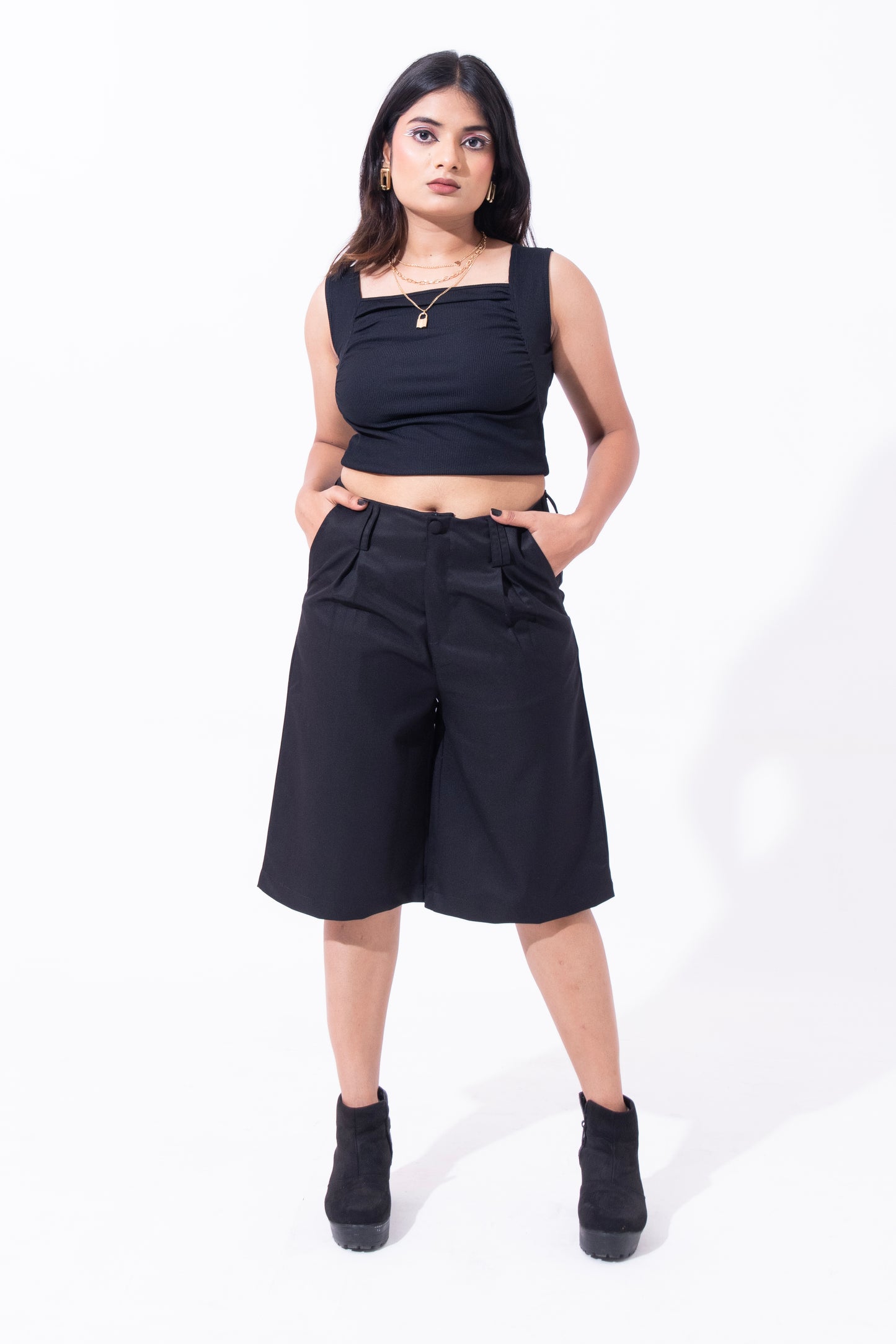 Starlit Wide Legs Capri Trousers